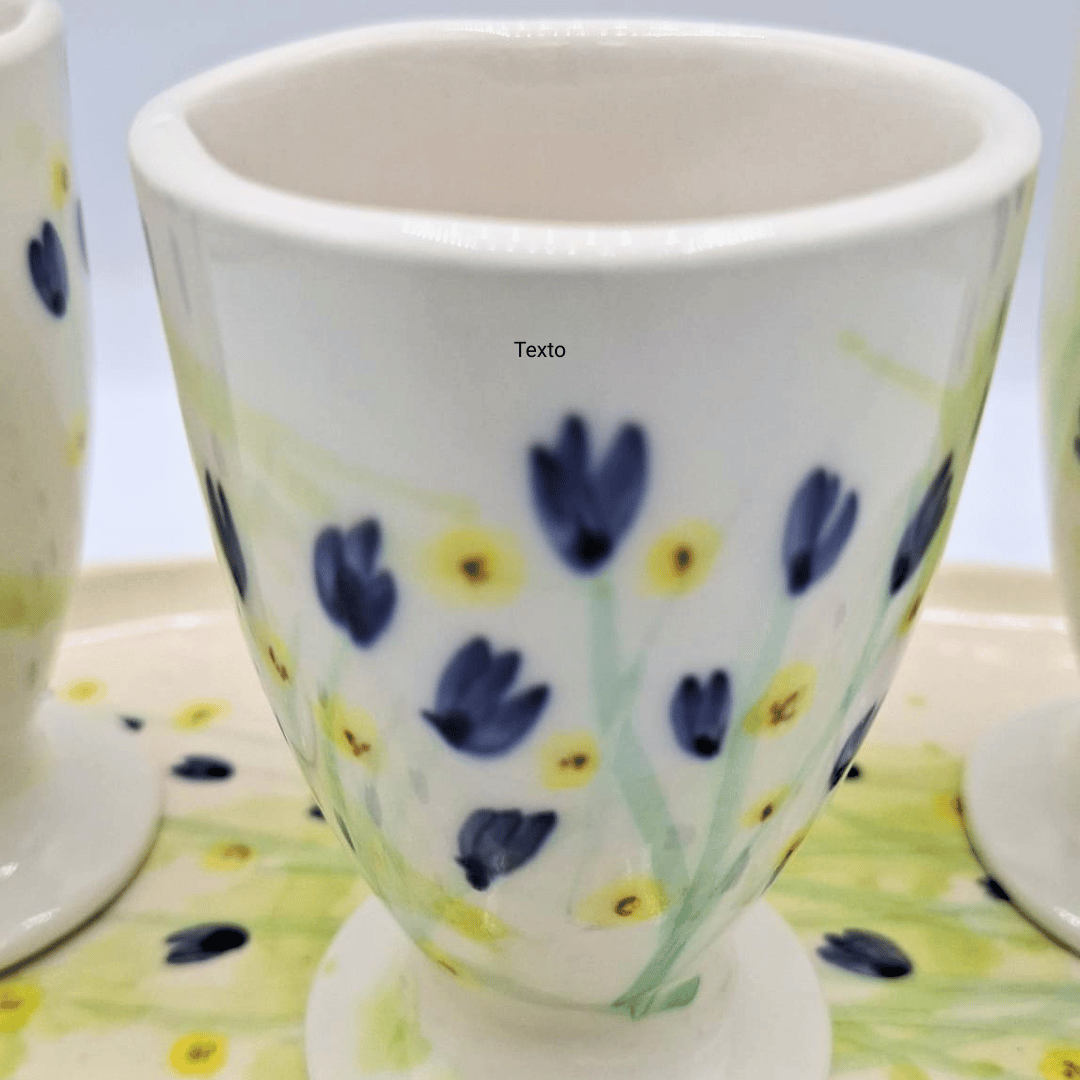 Taza Vajilla _Primavera vajilla-taza-floral-sobre-bandeja