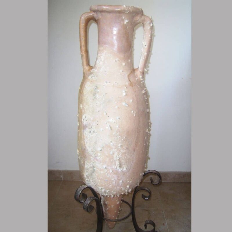restauracion-anfora-barro-antigua-soporte-despues